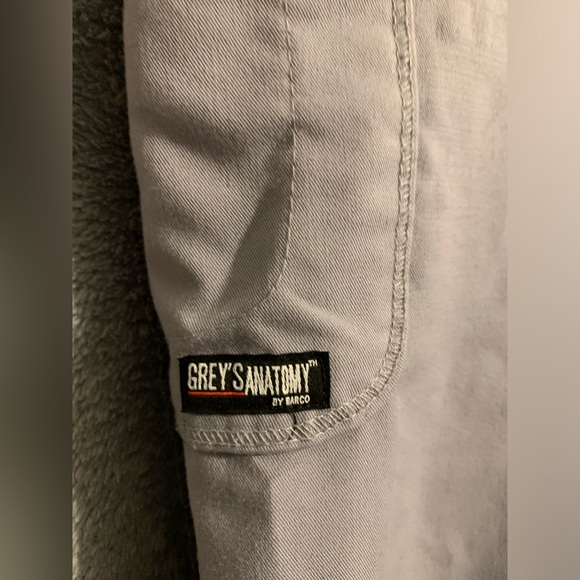 Grey’s Anatomy Gray size extra small scrubs women’s lots of pockets - Picture 6 of 8